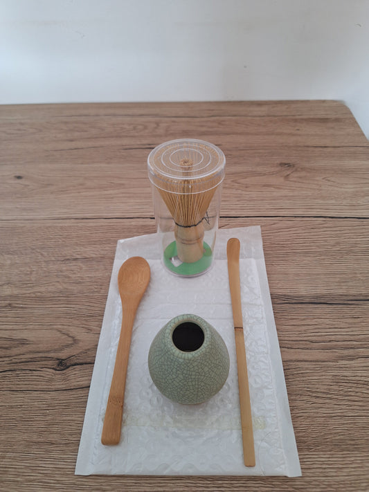 🌿 Japanese Matcha Tea Ceremony Set - 4 brand new pieces 🌿 Mosaic green - unique crackle effect