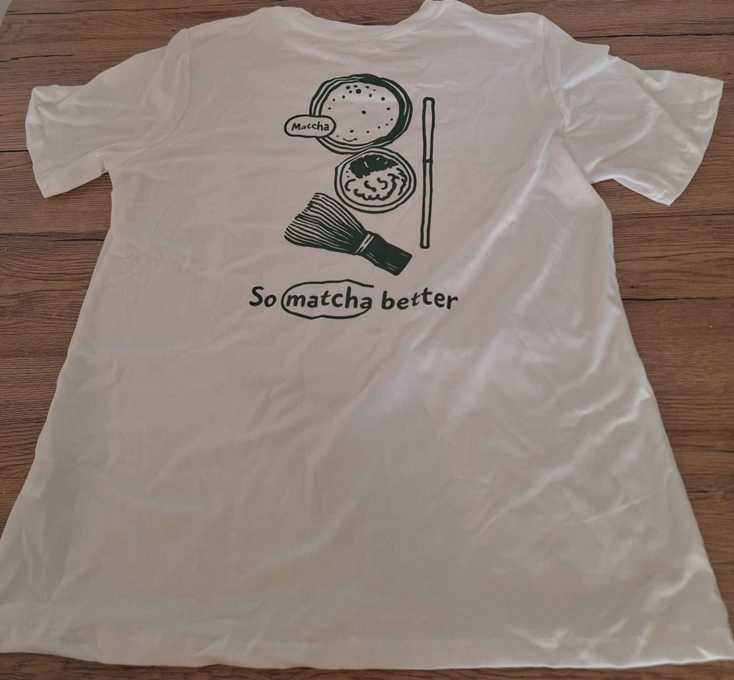 đ± 3. T-shirt So Matcha Better â Fouet, cuillĂšre, ustensiles