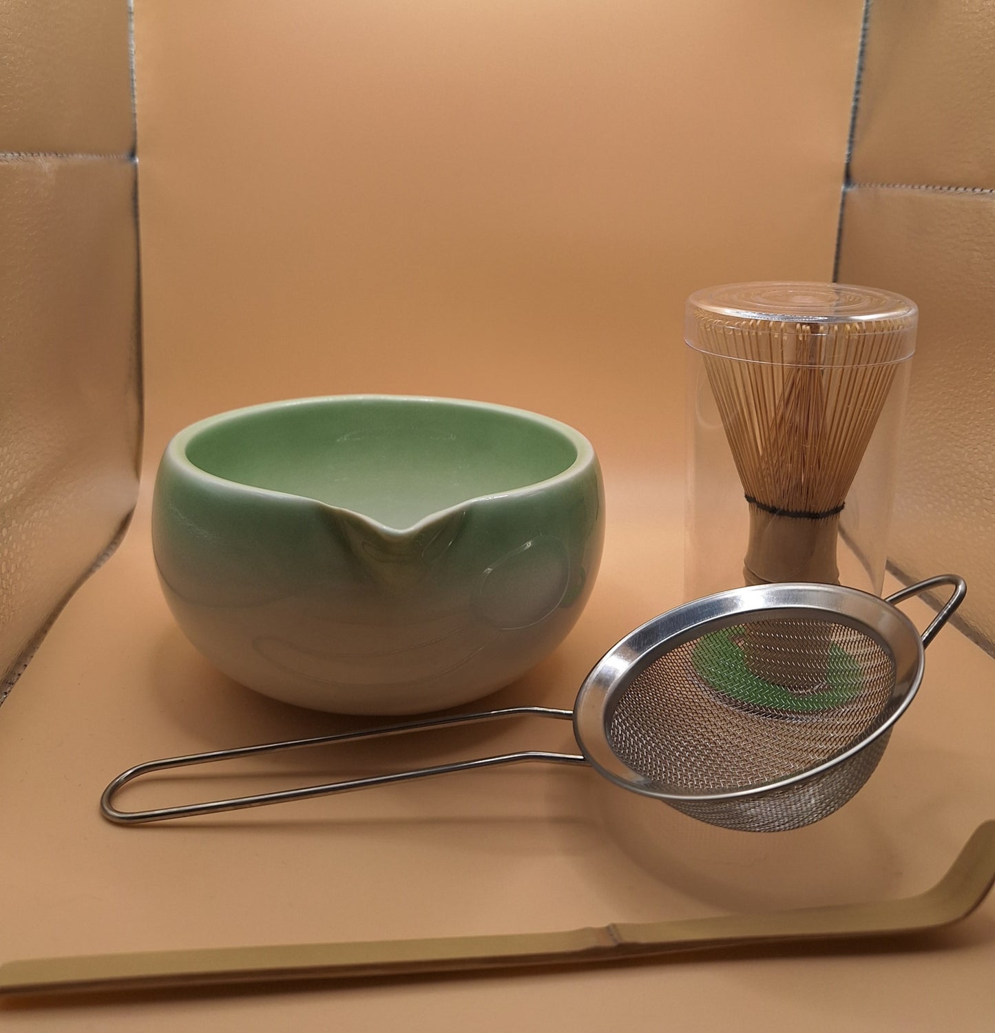 🌿🍶Kit de matcha 4 pièces -  Ryokushiro – 緑白 Harmonie végétale & lumière vanillée