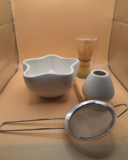 🌸 Set de Matcha Japonais 4 pièces en céramique  “Hoshi no Umi” – 海の星 (Étoile de Mer) 🌸