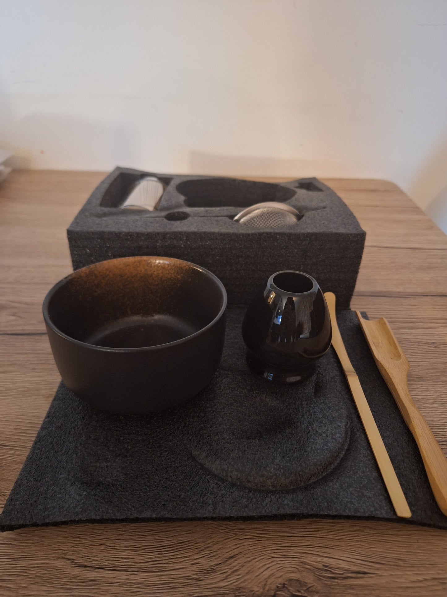 🌿Yoru no Shizuku (夜の雫) — Ceramic Night Drop Matcha Box