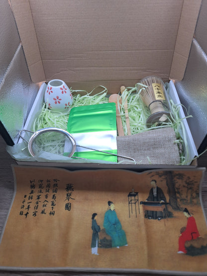 Coffret cadeau Matcha avec fouet , support , cuillères en bambou , pochons et sachet matcha - Style au choix