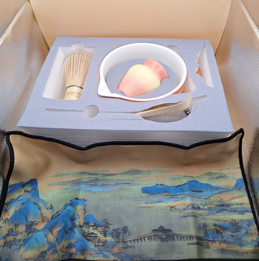 🍊✨ “Yoko no Nami” 陽光の波 – Wave of light – 7-piece matcha kit