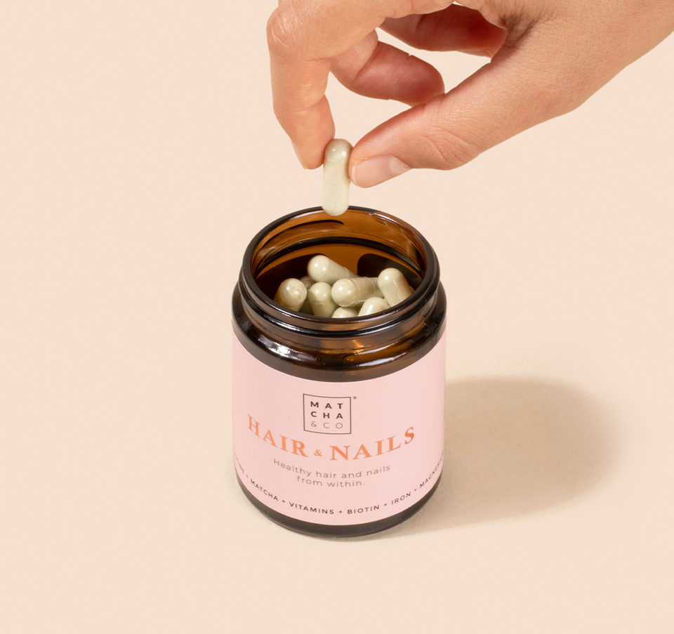 🍃 Hair & Nails – Complexe Multivitaminé Premium
Matcha & Co – Vitalité, Force & Éclat