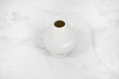 🍃 Porte-fouet à matcha Naoshi – Porcelaine de haute qualité- Kumiko Matcha